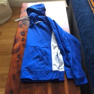Nike ThermaFit pullover hoodie
